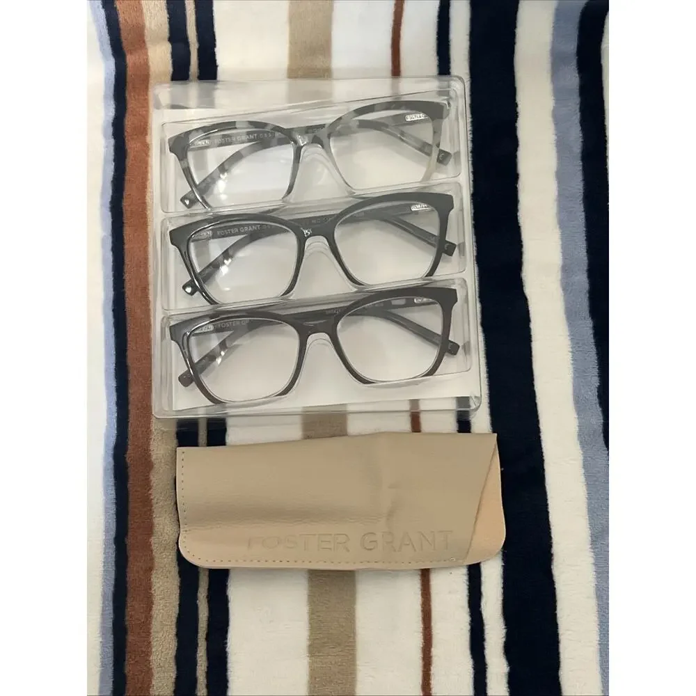 Design Optics by Foster Grant Fashion Cateye 811 Reading Glasses 3 Pk +3.00